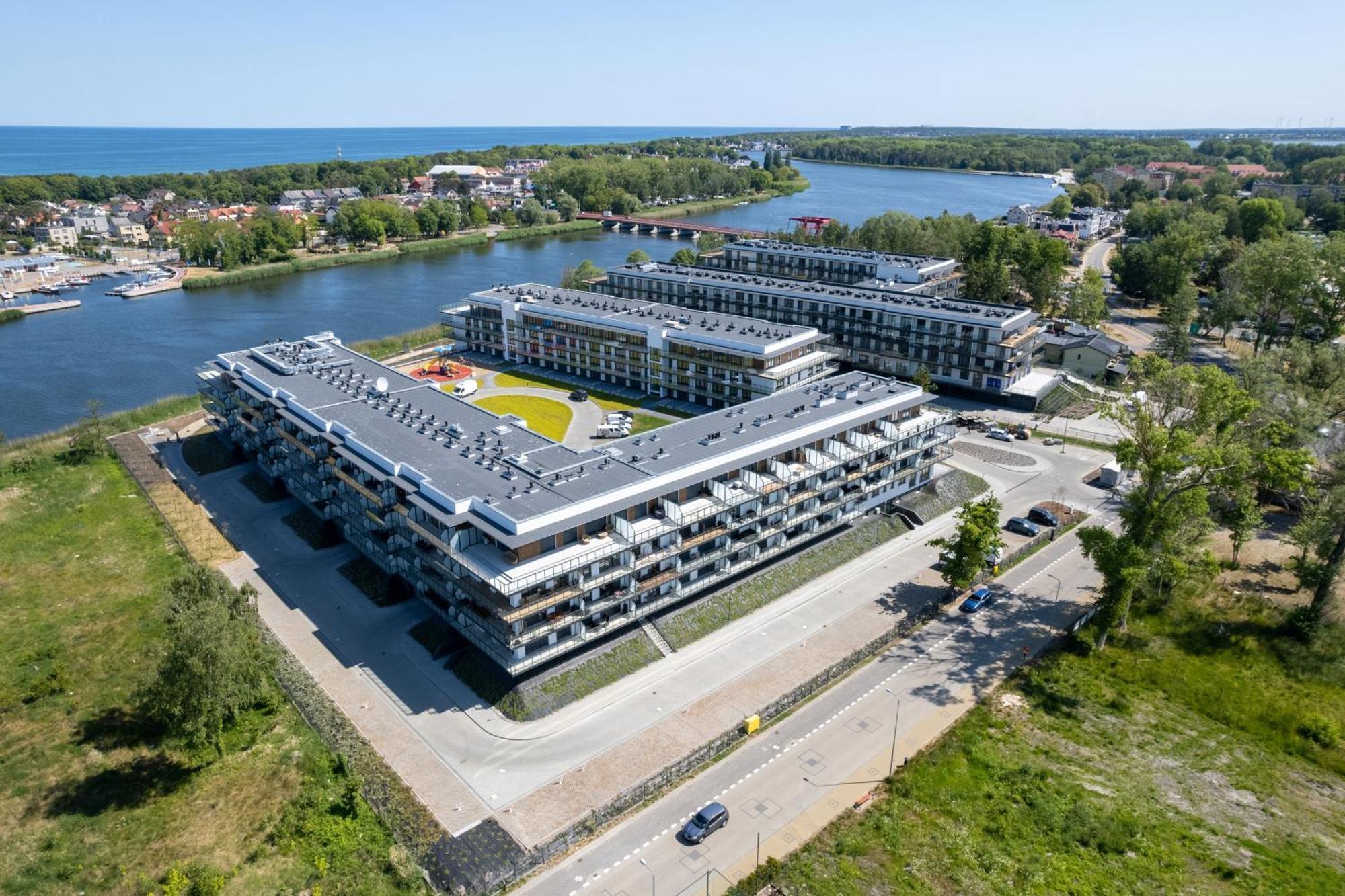 Wellness & Aquamarine By Renters Apartment *
